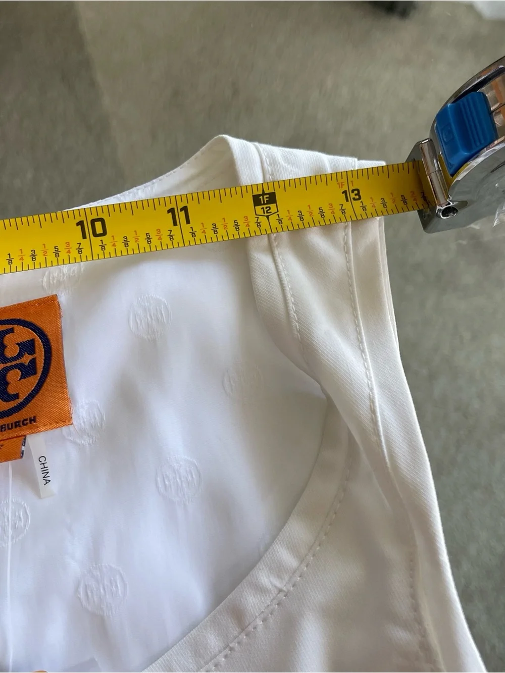 TORY BURCH Dress White‎ Gold Buttons Pinup Fitted Shift Size 2 Bride Wedding